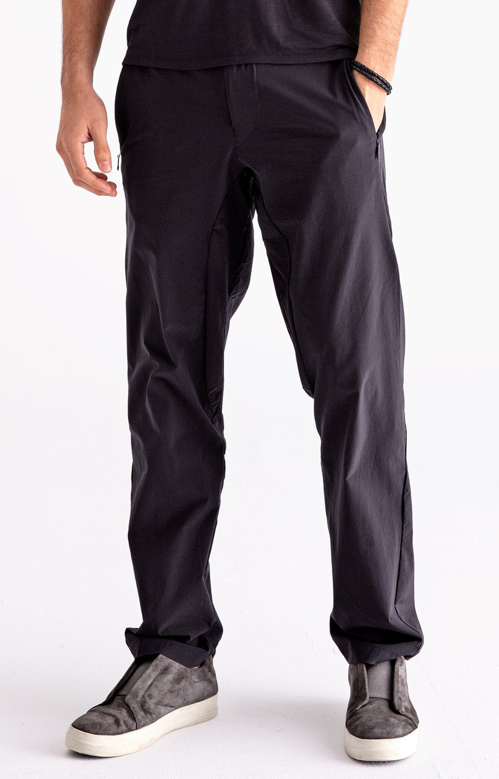 Warrior - Pants designed for the true explorer in Black