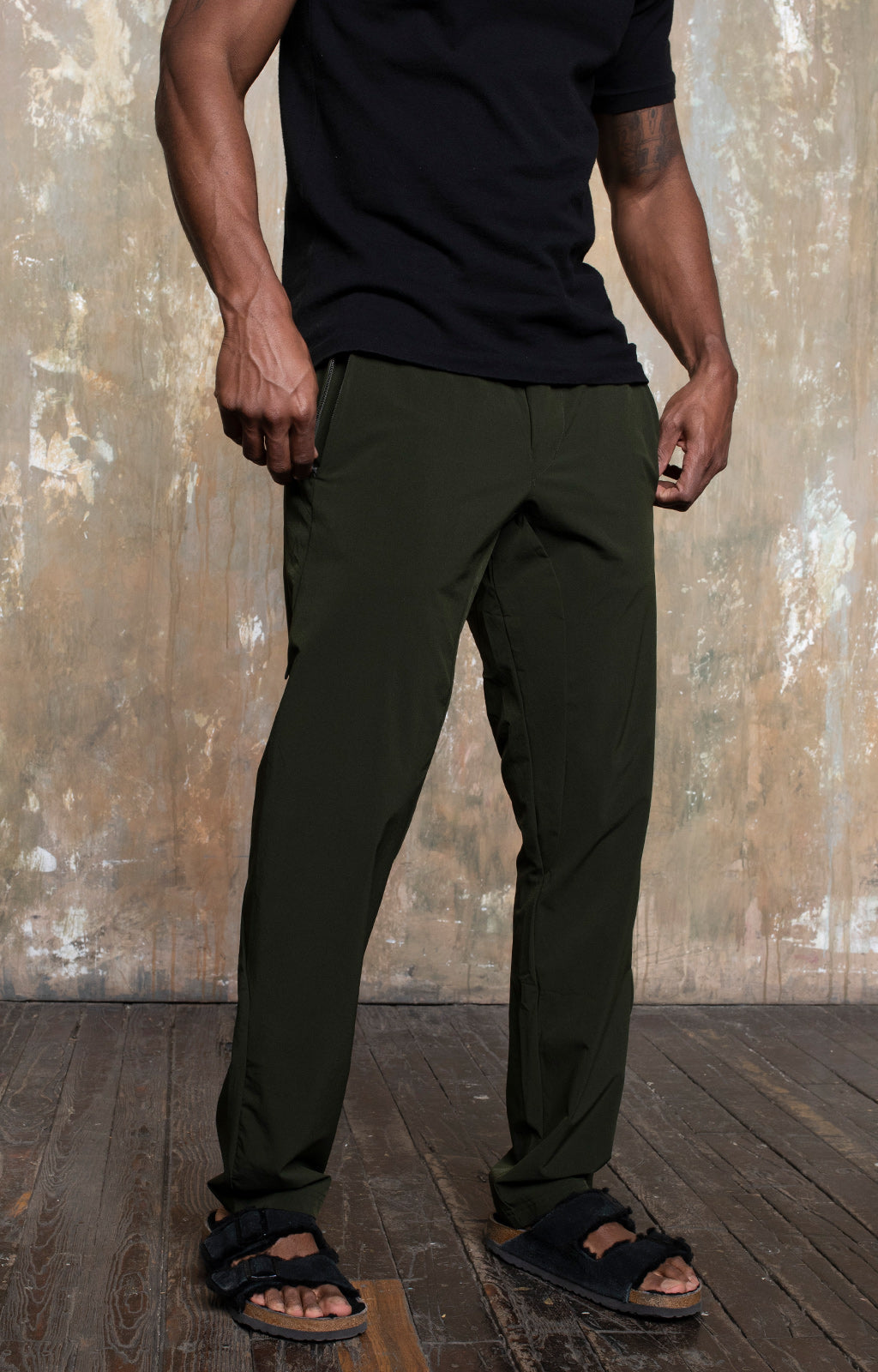 Warrior - Explorer Adventures Pants in Dark Green