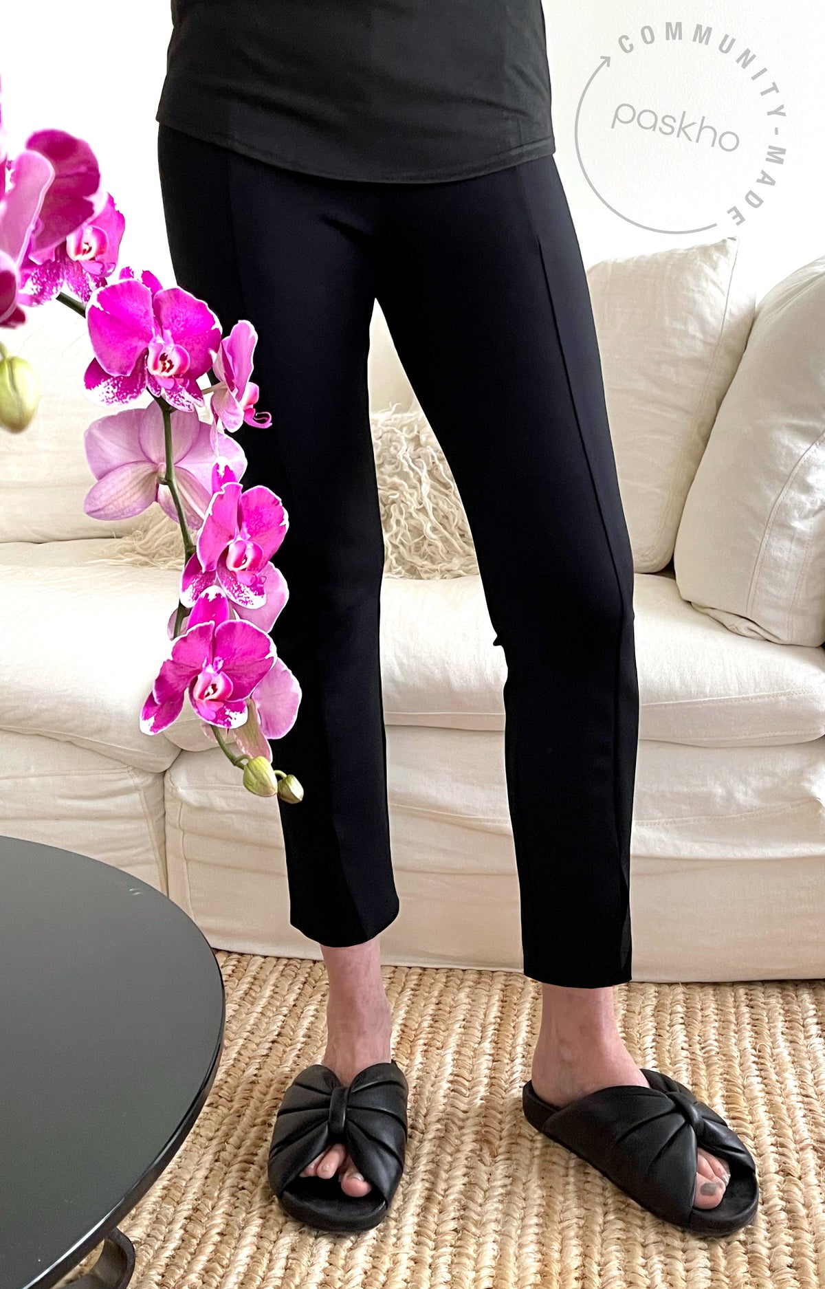 Bliss - Sculpting Slim-Leg Pants in Black